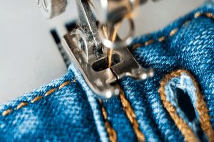 5 Best Sewing Machines for Denim and Leather